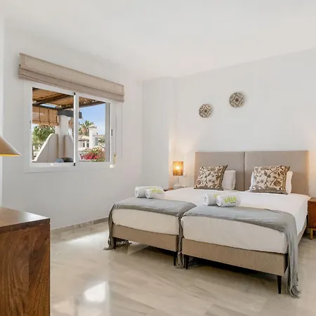 Vivi Homes - Tres Naranjos - Penthouse - Pool - Terrace Апартаменты Марбелья