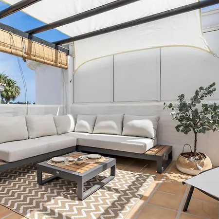 Апартаменти Vivi Homes - Tres Naranjos - Penthouse - Pool - Terrace *
