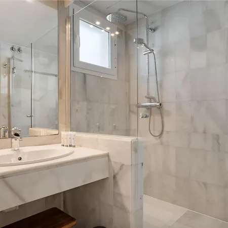Vivi Homes - Tres Naranjos - Penthouse - Pool - Terrace Апартаменты *