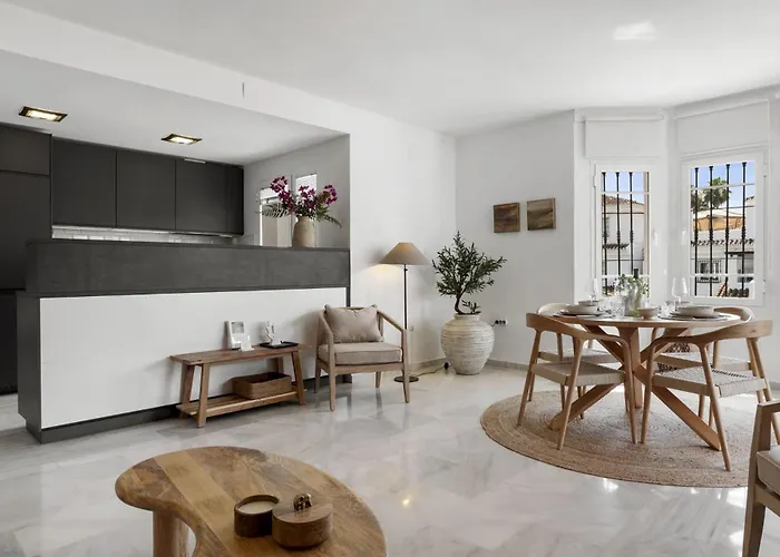 Vivi Homes - Tres Naranjos - Penthouse - Pool - Terrace Daire Marbella