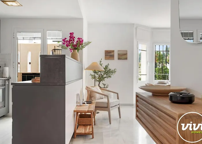 Vivi Homes - Tres Naranjos - Penthouse - Pool - Terrace Апартаменти Марбелья