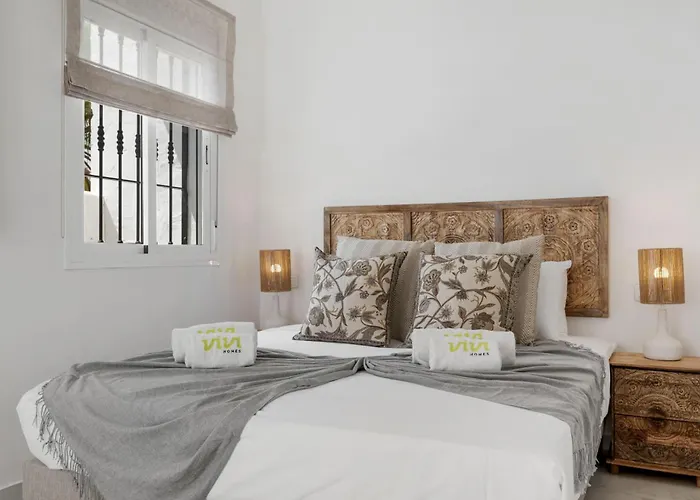 Vivi Homes - Tres Naranjos - Penthouse - Pool - Terrace