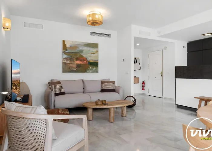 Апартаменти Vivi Homes - Tres Naranjos - Penthouse - Pool - Terrace