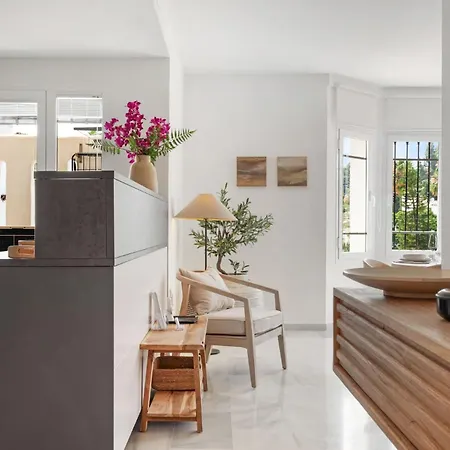 Vivi Homes - Tres Naranjos Apartmán Marbella
