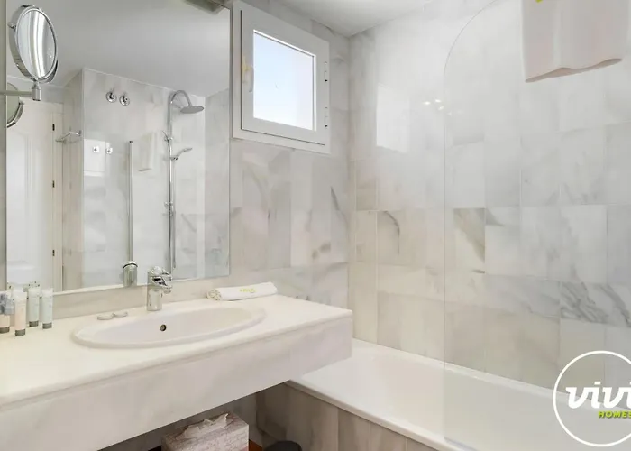 アパート Vivi Homes - Tres Naranjos - Penthouse - Pool - Terrace マルベーリャ